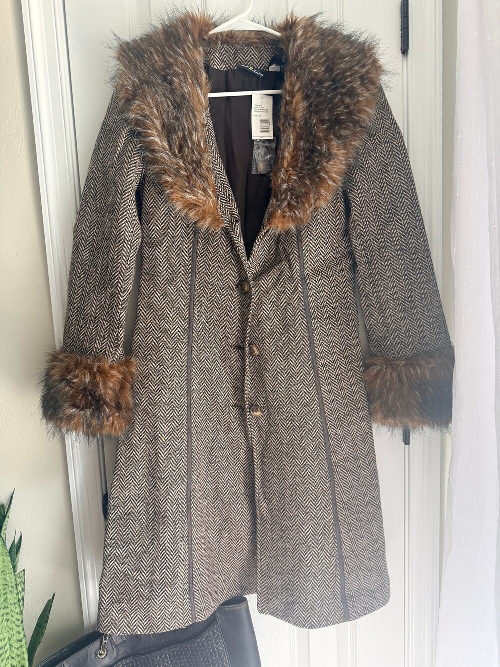 DKNY Jeans Love Story Herringbone Faux Fur Trim Coat M NWT $268